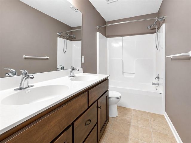 412 Duncan Drive, Liberty, MO 64068