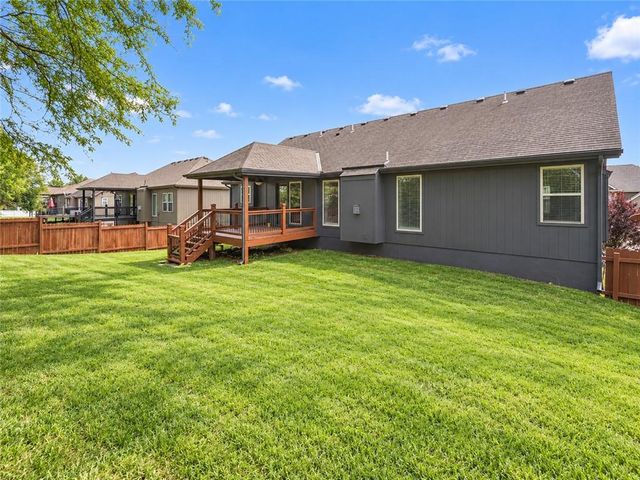 412 Duncan Drive, Liberty, MO 64068