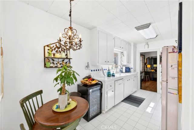 40 La Verne Avenue, Long Beach, CA 90803