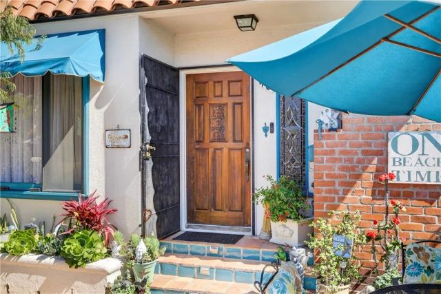 40 La Verne Avenue, Long Beach, CA 90803