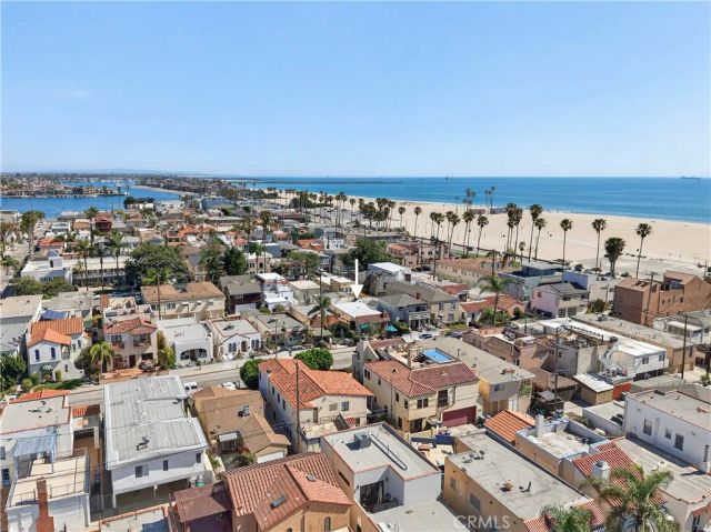 40 La Verne Avenue, Long Beach, CA 90803