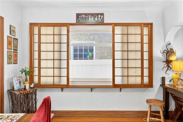 40 La Verne Avenue, Long Beach, CA 90803