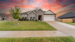 485 W Branta Street, Farmington, AR 72730