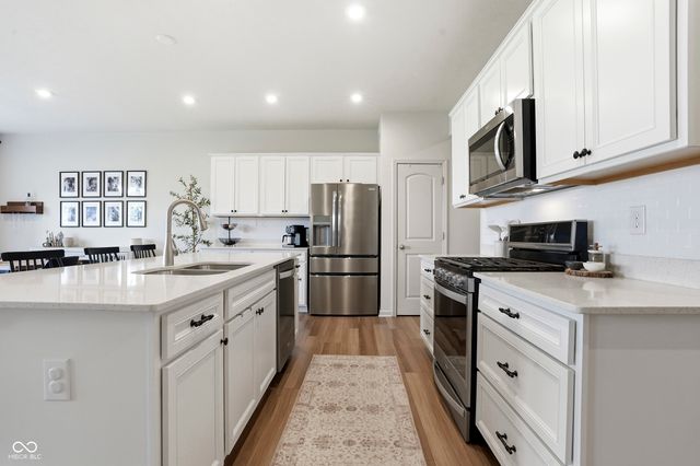 646 Axford Bay Drive, Westfield, IN 46074