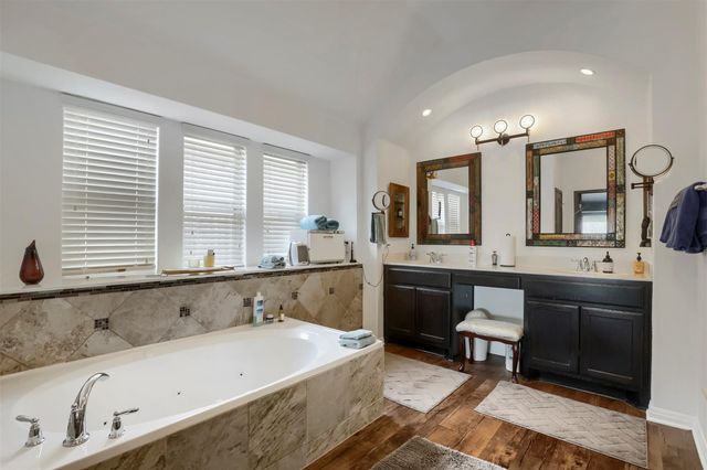 101 Lightcliff ST, Hutto, TX 78634