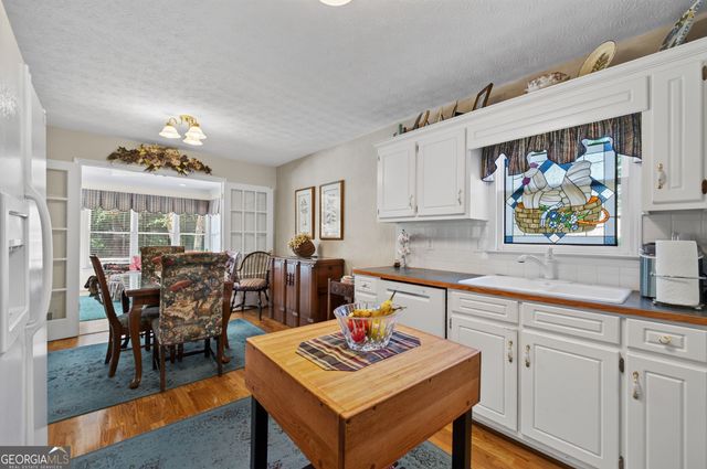 2759 Lanier Drive, Snellville, GA 30078