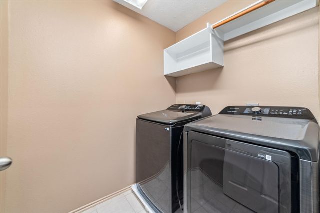 203 W Stedhill Loop, The Woodlands, TX 77384