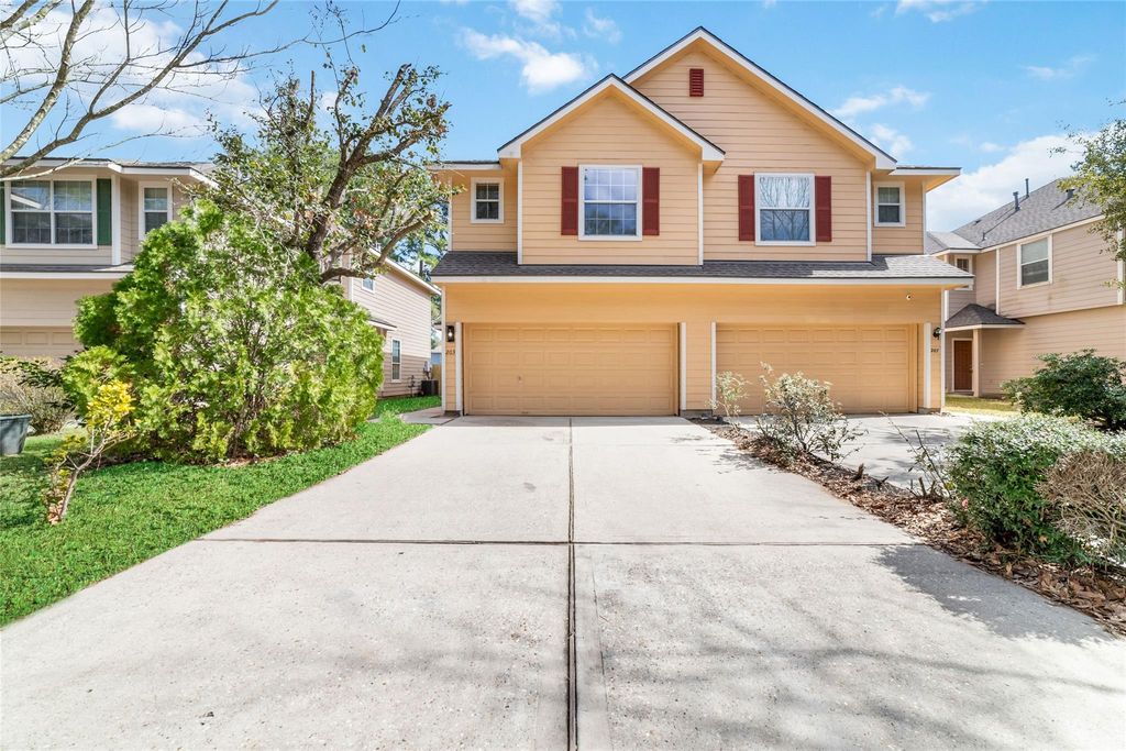 203 W Stedhill Loop, The Woodlands, TX 77384