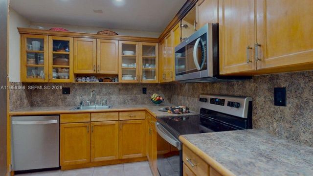 600 Three Islands Blvd 1004, Hallandale Beach, FL 33009