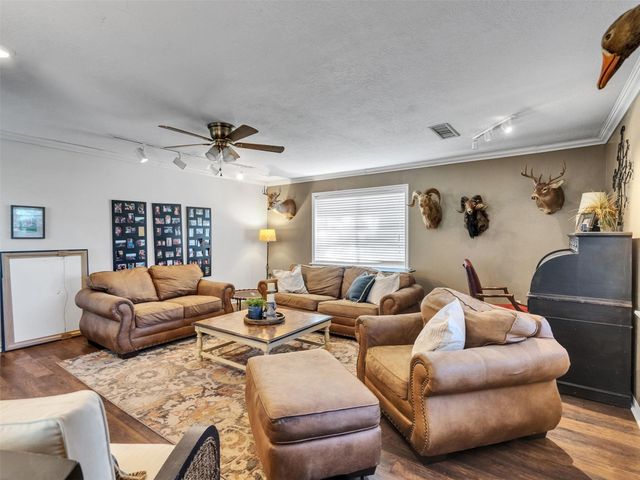 26466 Fm 362 Road, Waller, TX 77484