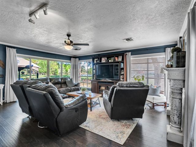 26466 Fm 362 Road, Waller, TX 77484