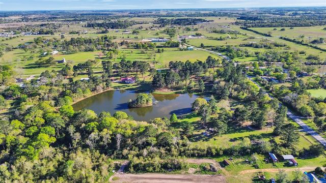 26466 Fm 362 Road, Waller, TX 77484