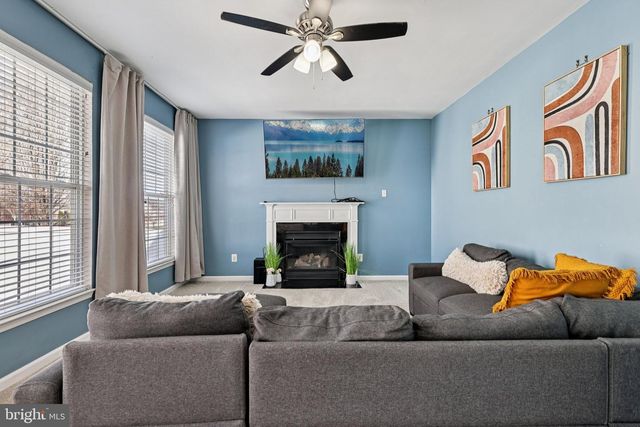 12232 PINEY LN, Remington, VA 22734