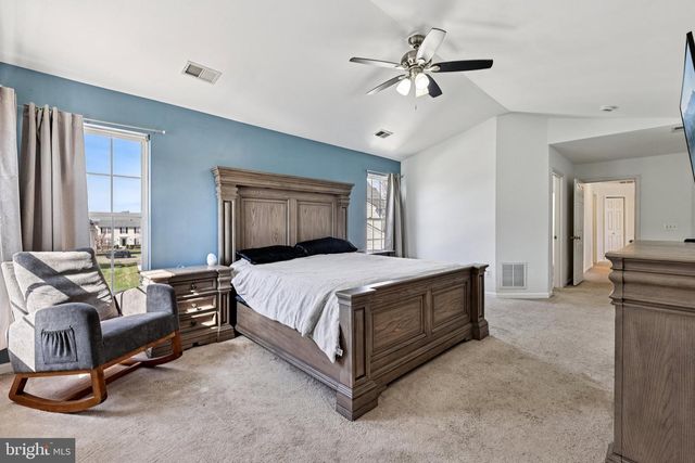 12232 PINEY LN, Remington, VA 22734