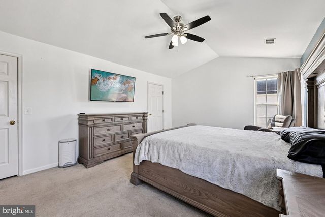 12232 PINEY LN, Remington, VA 22734