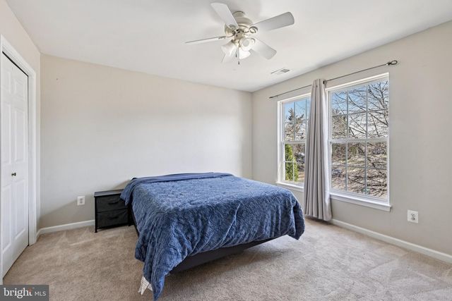 12232 PINEY LN, Remington, VA 22734