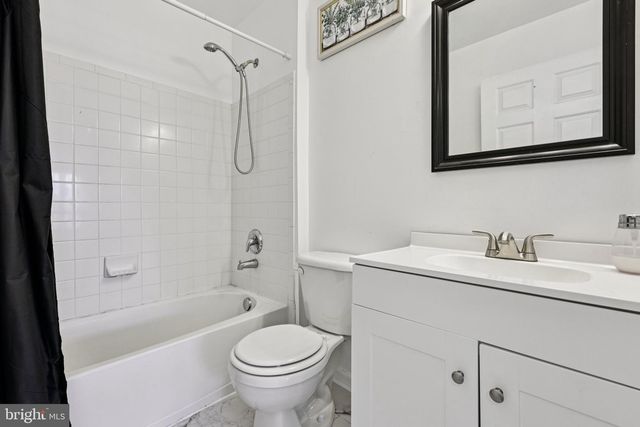 12232 PINEY LN, Remington, VA 22734