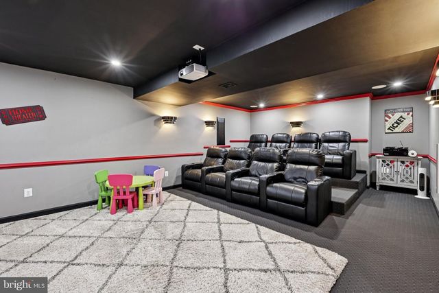 12232 PINEY LN, Remington, VA 22734