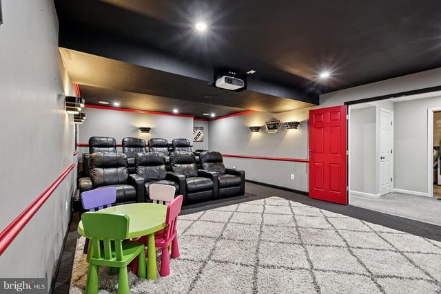 12232 PINEY LN, Remington, VA 22734