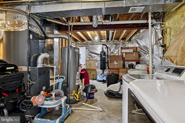 12232 PINEY LN, Remington, VA 22734