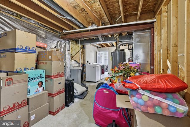 12232 PINEY LN, Remington, VA 22734