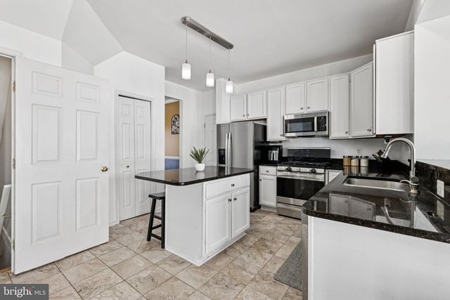 12232 PINEY LN, Remington, VA 22734