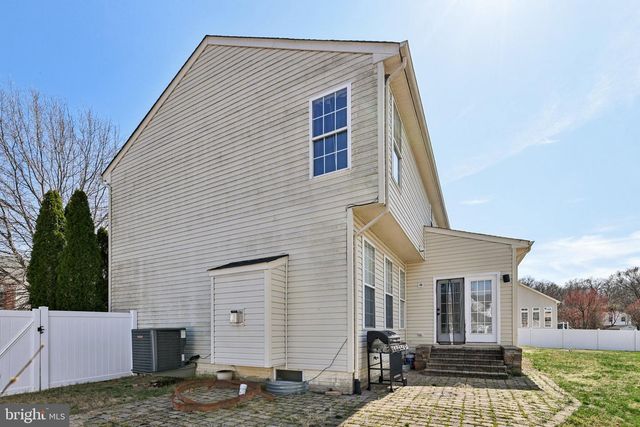 12232 PINEY LN, Remington, VA 22734