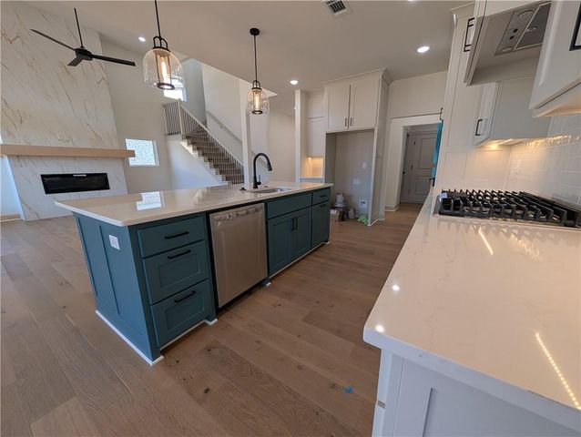 1071 Whistler Street, Centerton, AR 72719