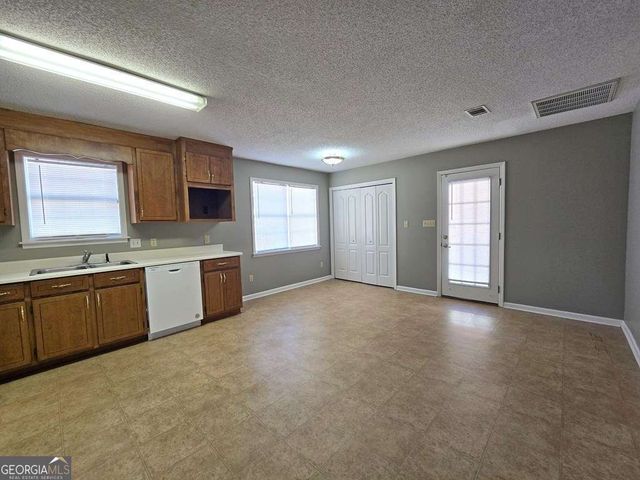 1309 Old Mill Place, Valdosta, GA 31601