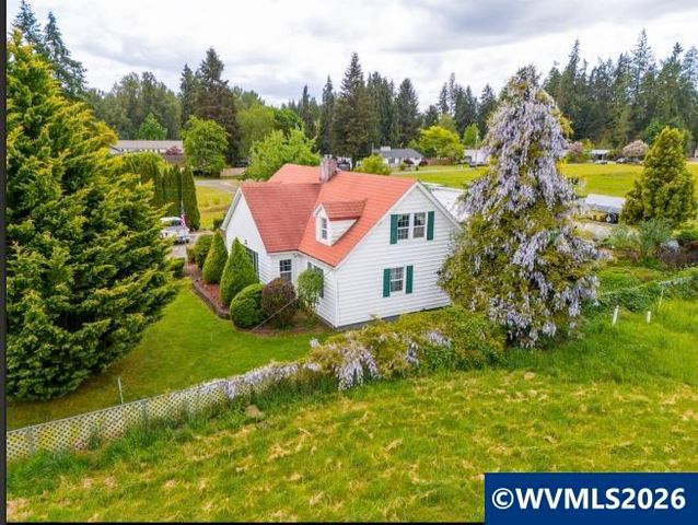 1350 NW Springhill Dr, Albany, OR 97321