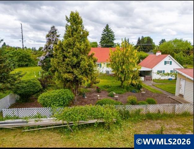 1350 NW Springhill Dr, Albany, OR 97321