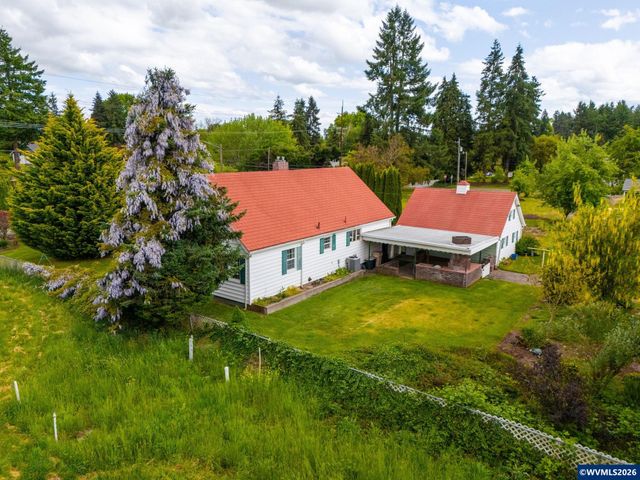 1350 NW Springhill Dr, Albany, OR 97321