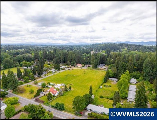 1350 NW Springhill Dr, Albany, OR 97321