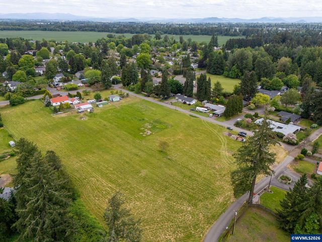 1350 NW Springhill Dr, Albany, OR 97321