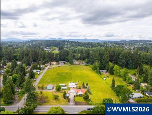 1350 NW Springhill Dr, Albany, OR 97321