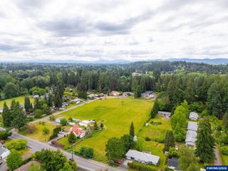 1350 NW Springhill Dr, Albany, OR 97321