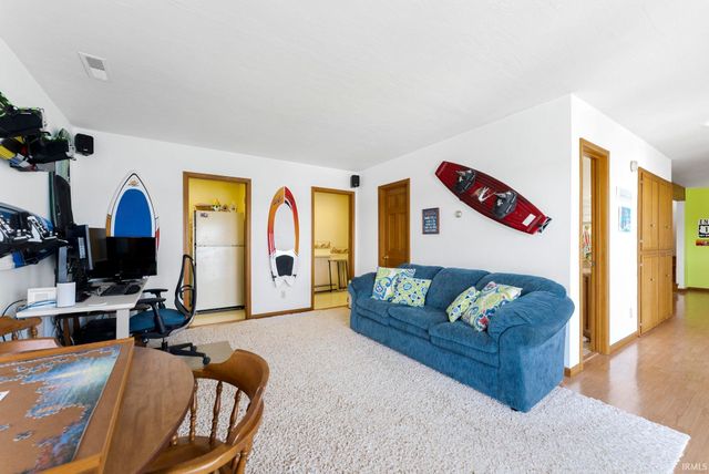 2405 W Sycamore Beach Road, Angola, IN 46703