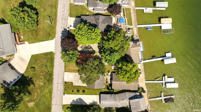 2405 W Sycamore Beach Road, Angola, IN 46703