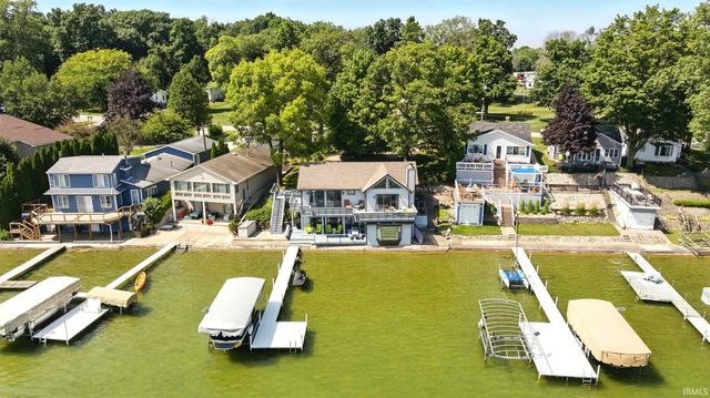 2405 W Sycamore Beach Road, Angola, IN 46703