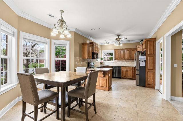 306 Camelot Drive, Rogers, AR 72756