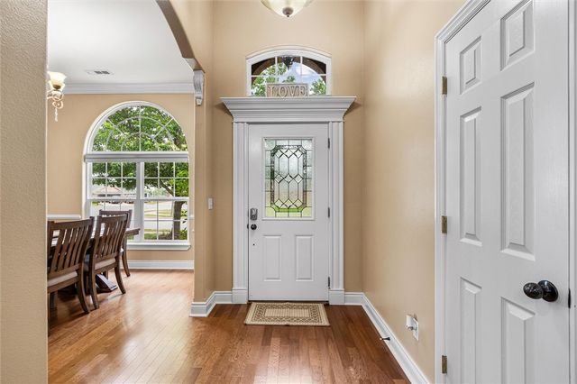 306 Camelot Drive, Rogers, AR 72756