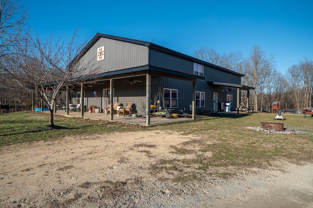 210 Eagle Ridge Rd, Summertown, TN 38483