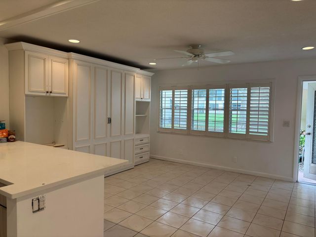223 Coventry J 223, West Palm Beach, FL 33417