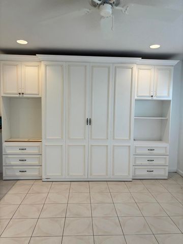 223 Coventry J 223, West Palm Beach, FL 33417