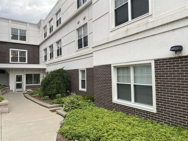 20 Pond Street 105A, Braintree, MA 02184