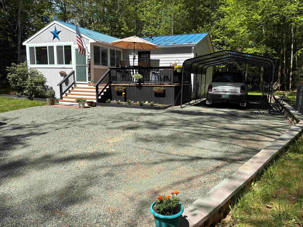 9 Tibbits Lane, Canaan, NH 03741