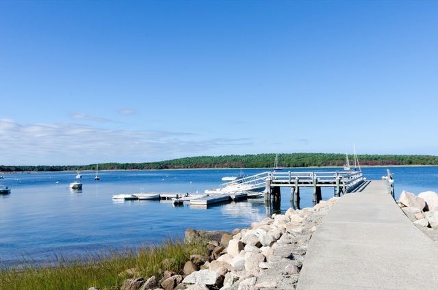 19 Register Road, Marion, MA 02738