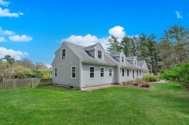 19 Register Road, Marion, MA 02738