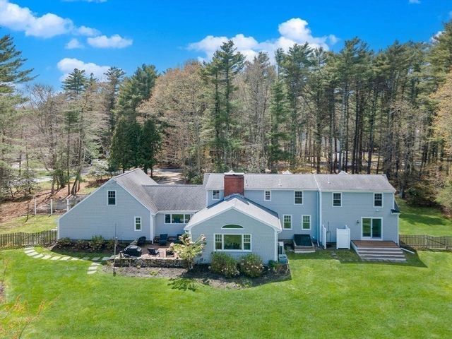 19 Register Road, Marion, MA 02738
