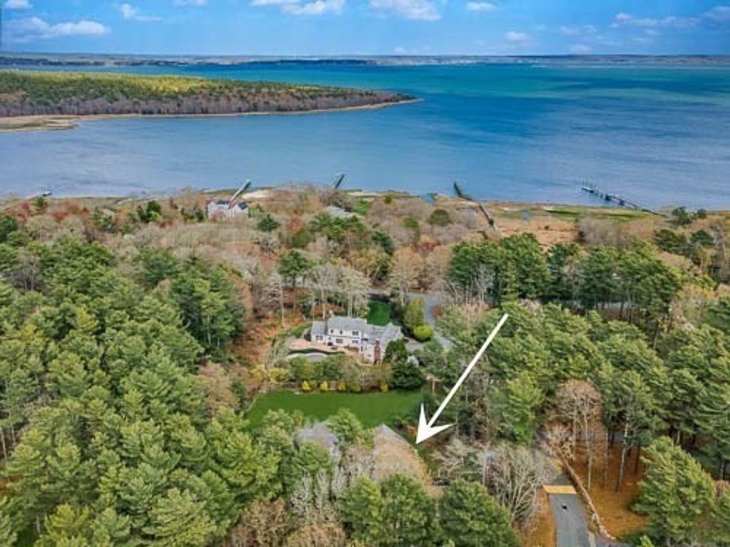 19 Register Road, Marion, MA 02738